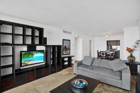 Condominio en alquiler en Hollywood, Florida, 1 dormitorio, 69.21 m2 № 2026624 - foto 20