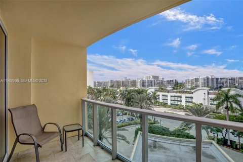Condominio en alquiler en Hollywood, Florida, 1 dormitorio, 69.21 m2 № 2026624 - foto 19
