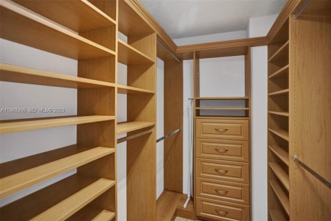 Condominio en alquiler en Hollywood, Florida, 1 dormitorio, 69.21 m2 № 2026624 - foto 5