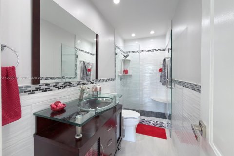 Снять в аренду виллу или дом в Хайалиа, Флорида 2 спальни, 167.41м2, № 1991530 - фото 18