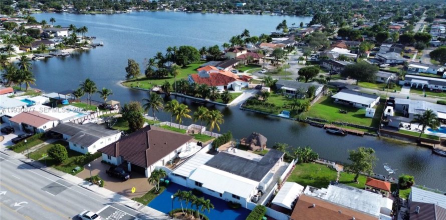 Дом в Хайалиа, Флорида 2 спальни, 167.41м2 № 1991530