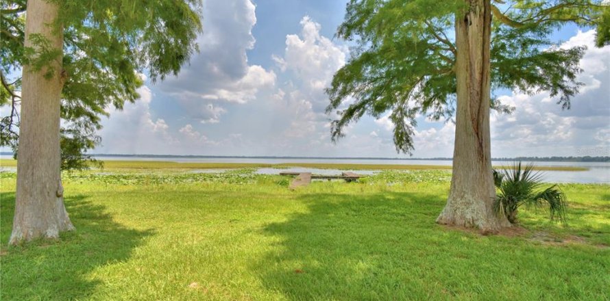 Villa ou maison à Lake Wales, Floride 6 chambres, 270.25 m2 № 1856749