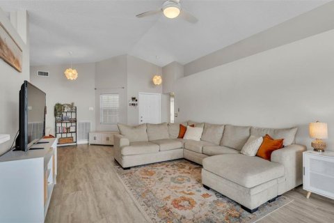 House in Lakeland, Florida 3 bedrooms, 143.63 sq.m. № 1681920 - photo 12