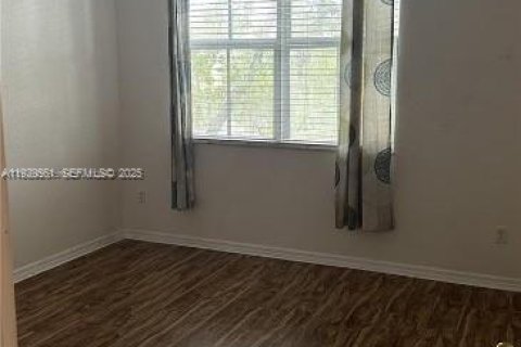 Condominio en venta en Tamarac, Florida, 3 dormitorios, 142.7 m2 № 1990864 - foto 8