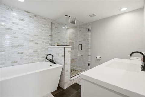 Condominio en venta en Treasure Island, Florida, 2 dormitorios, 115.66 m2 № 2396520 - foto 19