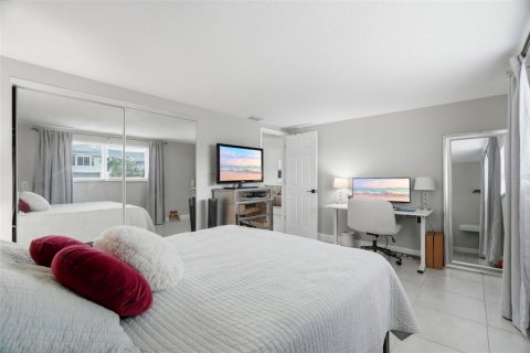 Condominio en venta en Treasure Island, Florida, 2 dormitorios, 115.66 m2 № 2396520 - foto 21
