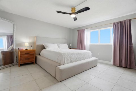 Condominio en venta en Treasure Island, Florida, 2 dormitorios, 115.66 m2 № 2396520 - foto 15