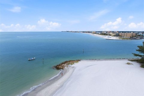 Condominio en venta en Treasure Island, Florida, 2 dormitorios, 115.66 m2 № 2396520 - foto 26