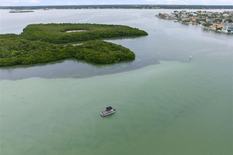 Condominio en venta en Treasure Island, Florida, 2 dormitorios, 115.66 m2 № 2396520 - foto 27
