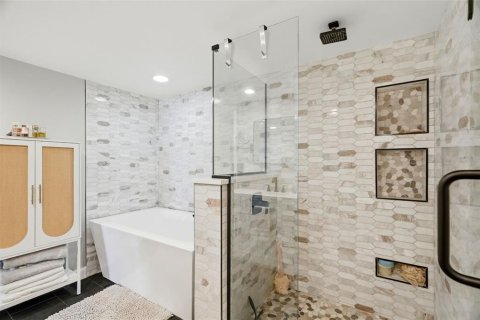 Condominio en venta en Treasure Island, Florida, 2 dormitorios, 115.66 m2 № 2396520 - foto 18