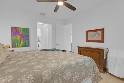 House in Port St. Lucie, Florida 3 bedrooms, 162.86 sq.m. № 2409237 - photo 19