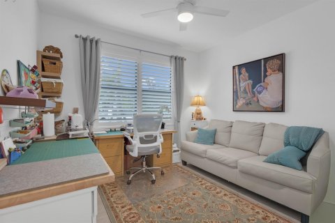House in Port St. Lucie, Florida 3 bedrooms, 162.86 sq.m. № 2409237 - photo 25