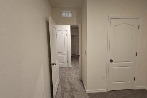 Townhouse in Davenport, Florida 3 bedrooms, 138.24 sq.m. № 2197205 - photo 5