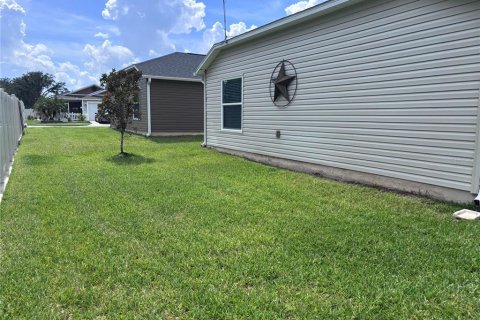 House in The Villages, Florida 2 bedrooms, 115.2 sq.m. № 1803609 - photo 8