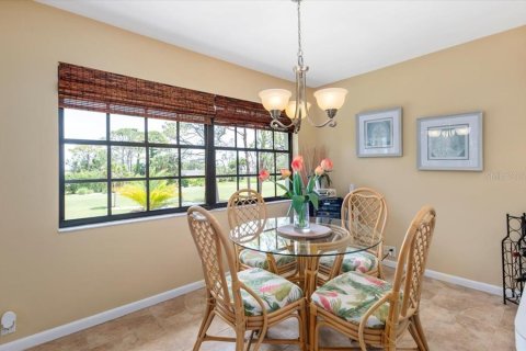 Condo in Sarasota, Florida, 2 bedrooms  № 1718840 - photo 9