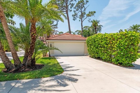 Condo in Sarasota, Florida, 2 bedrooms  № 1718840 - photo 3