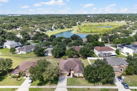 House in Apopka, Florida 3 bedrooms, 198.9 sq.m. № 2361355 - photo 5