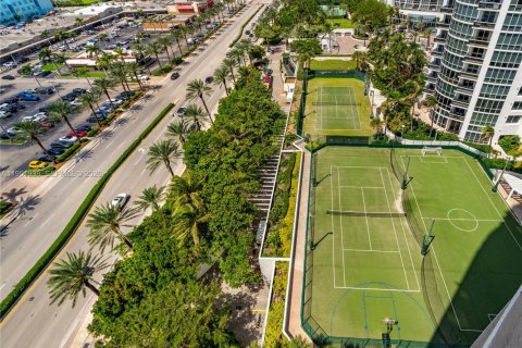 Condominio en venta en Sunny Isles Beach, Florida, 61.69 m2 № 2006092 - foto 21
