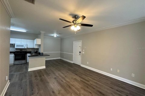 Condo in Orlando, Florida, 2 bedrooms  № 1829778 - photo 7