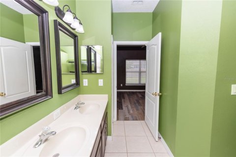 House in Sanford, Florida 3 bedrooms, 151.43 sq.m. № 1803017 - photo 16