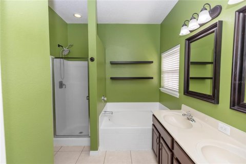 House in Sanford, Florida 3 bedrooms, 151.43 sq.m. № 1803017 - photo 17