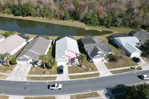 House in Kissimmee, Florida 4 bedrooms, 161.65 sq.m. № 1765334 - photo 24