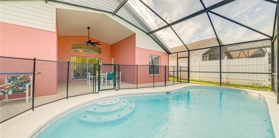 House in Kissimmee, Florida 4 bedrooms, 161.65 sq.m. № 1765334