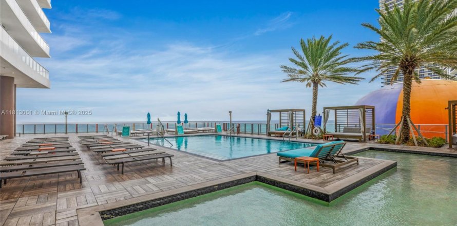 Condo à Hollywood, Floride, 1 chambre № 1760918
