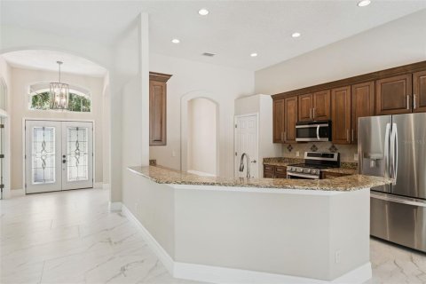House in Windermere, Florida 5 bedrooms, 284.65 sq.m. № 2208742 - photo 17