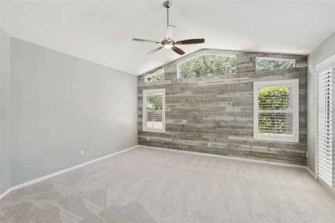 House in Windermere, Florida 5 bedrooms, 284.65 sq.m. № 2208742 - photo 19