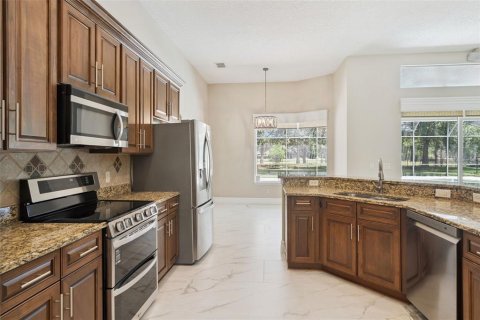 House in Windermere, Florida 5 bedrooms, 284.65 sq.m. № 2208742 - photo 15