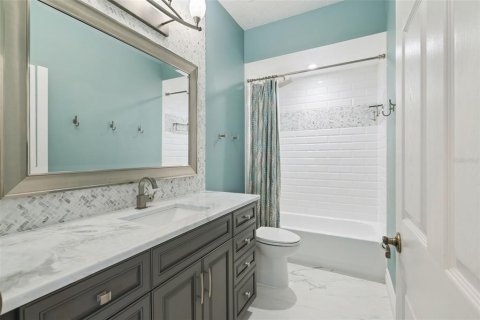 House in Windermere, Florida 5 bedrooms, 284.65 sq.m. № 2208742 - photo 25