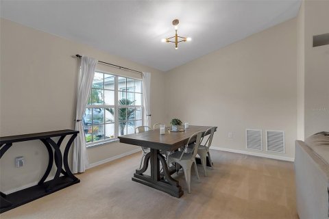 Villa ou maison à vendre à North Port, Floride: 3 chambres, 172.98 m2 № 1903050 - photo 4