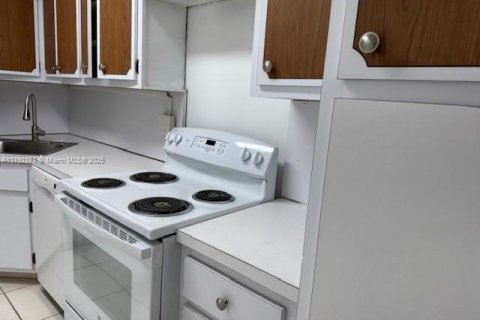 Copropriété à louer à Bay Harbor Islands, Floride: 1 chambre, 96.62 m2 № 1656481 - photo 6