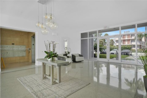 Copropriété à louer à Bay Harbor Islands, Floride: 1 chambre, 96.62 m2 № 1656481 - photo 24