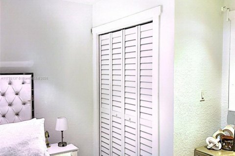 Casa en venta en Homestead, Florida, 3 dormitorios, 156.08 m2 № 1865764 - foto 17