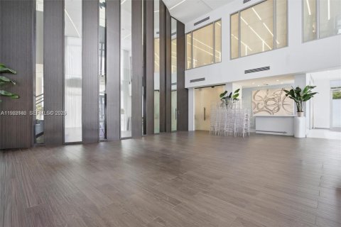 Townhouse in LANDMARK in Doral, Florida 4 bedrooms, 168.34 sq.m. № 2064144 - photo 4