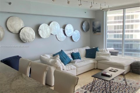 Condominio en venta en Hallandale Beach, Florida, 1 dormitorio, 78.41 m2 № 1715651 - foto 12