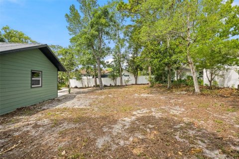 House in Weeki Wachee, Florida 3 bedrooms, 124.49 sq.m. № 2208286 - photo 28