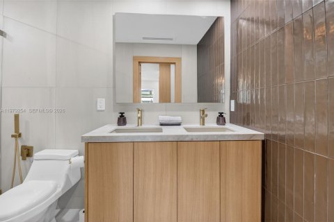 Condo in Boynton Beach, Florida, 2 bedrooms  № 2046159 - photo 13