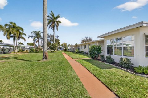Condo in Boynton Beach, Florida, 2 bedrooms  № 2046159 - photo 24
