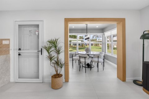 Condo in Boynton Beach, Florida, 2 bedrooms  № 2046159 - photo 9