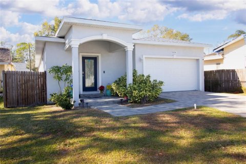 Casa en venta en Saint Petersburg, Florida, 3 dormitorios, 173.63 m2 № 1803577 - foto 3