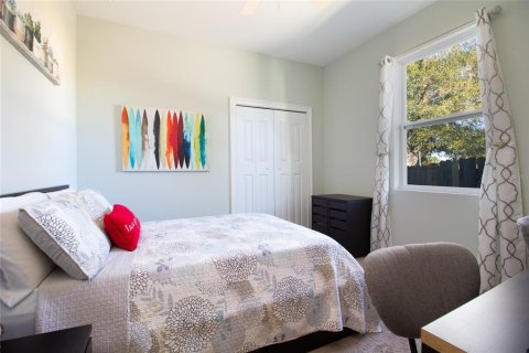Casa en venta en Saint Petersburg, Florida, 3 dormitorios, 173.63 m2 № 1803577 - foto 25