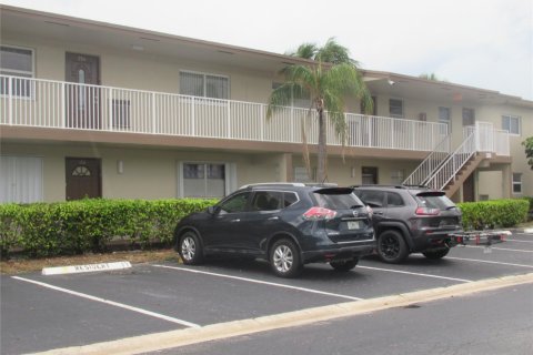 Condominio en venta en Margate, Florida, 2 dormitorios, 91.97 m2 № 1224507 - foto 1