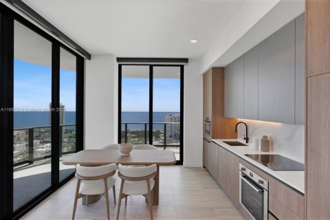 Condominio en venta en Miami Beach, Florida, 3 dormitorios, 103.77 m2 № 1980412 - foto 5