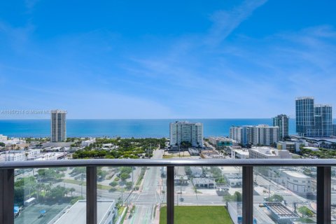 Condominio en venta en Miami Beach, Florida, 3 dormitorios, 103.77 m2 № 1980412 - foto 17