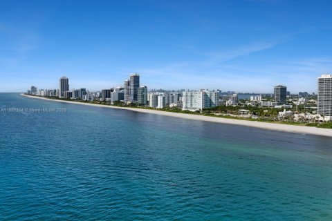 Condominio en venta en Miami Beach, Florida, 3 dormitorios, 103.77 m2 № 1980412 - foto 28