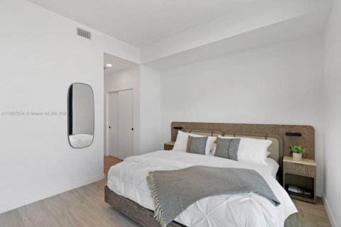 Condominio en venta en Miami Beach, Florida, 3 dormitorios, 103.77 m2 № 1980412 - foto 8