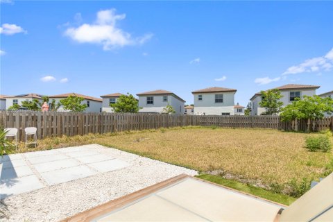 House in Miami, Florida 5 bedrooms, 207.45 sq.m. № 1638574 - photo 30